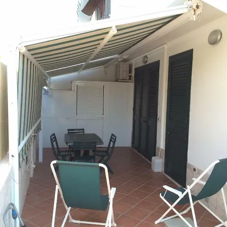 Casa Vacanza Bacini 펜션 *