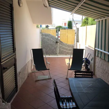 Casa Vacanza Bacini 度假居 切萨雷奥港